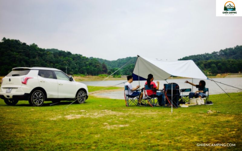 Chòm Núi Camping
