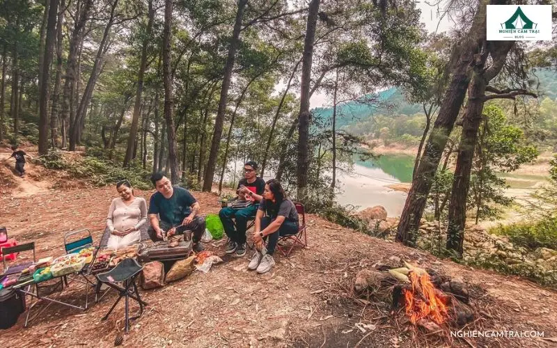 Cùng gia đình đi camping tại núi Hàm Lợn Sóc Sơn
