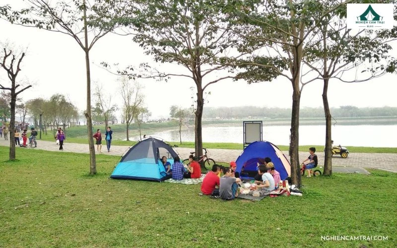 Công viên Yên Sở là nơi picnic tuyệt vời cho các gia đình vào cuối tuần
