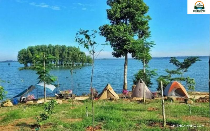 Top 12 địa điểm cắm trại gần Sài Gòn chill quên lối về 13 Hồ Trị An - Địa điểm camping gần Sài Gòn