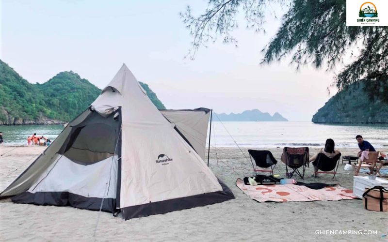 13 khu camping Hải Phòng view đẹp, hot nhất 2025 cho dân xê dịch 22 Bãi biển Đồ Sơn – Cắm trại giữa cát trắng và sóng vỗ