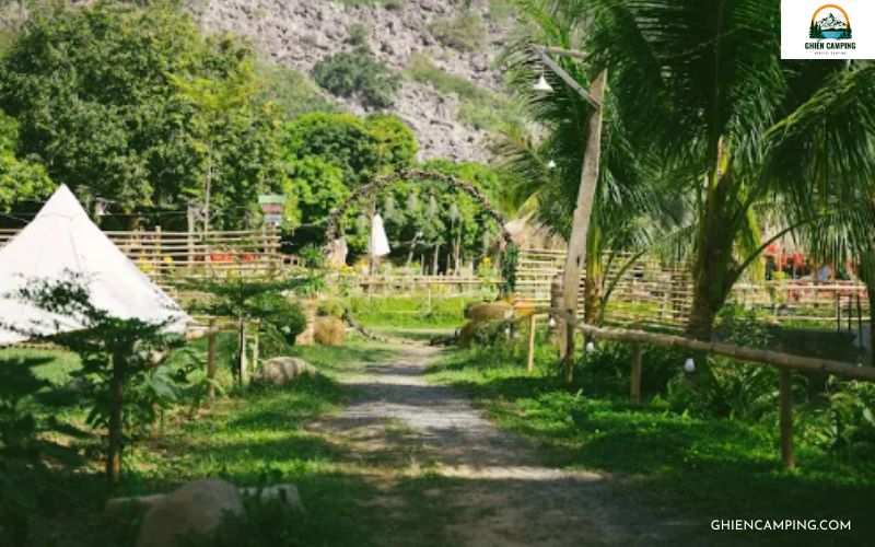 Ma Lữ Quán nổi bật nhờ view núi Bà Đen cực chill