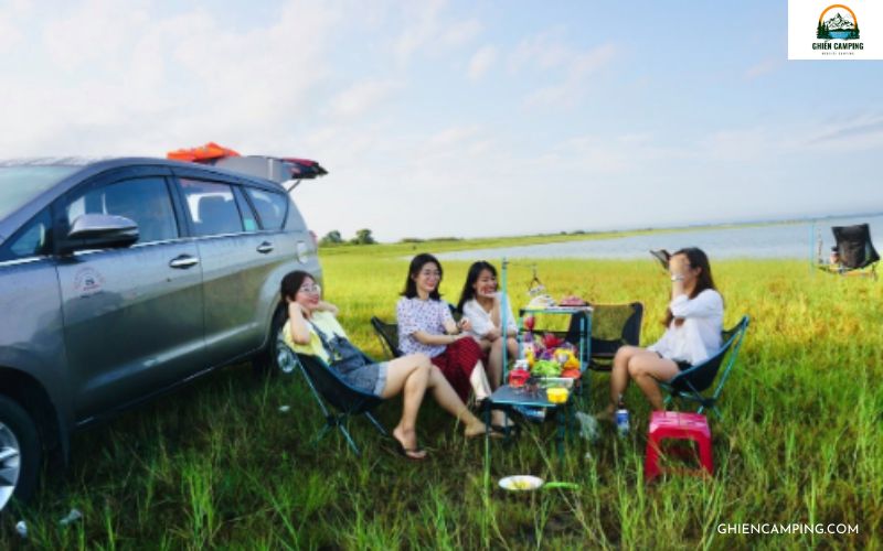 Tất tần tật kinh nghiệm cắm trại bằng ô tô tại Việt Nam 9 Lưu ý khi đốt lửa khi cắm trại bằng ô tô
