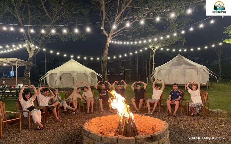 Review The Hammock Glamping Nhơn Trạch, Đồng Nai chi tiết 14 Hoạt động đêm đốt lửa trại tại The Hammock Glamping