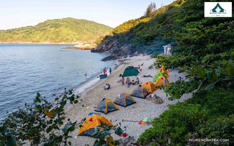 Review 5+ địa điểm cắm trại ở Huế hot nhất hiện nay 9 Khu camping Bãi Chuối - Lăng Cô