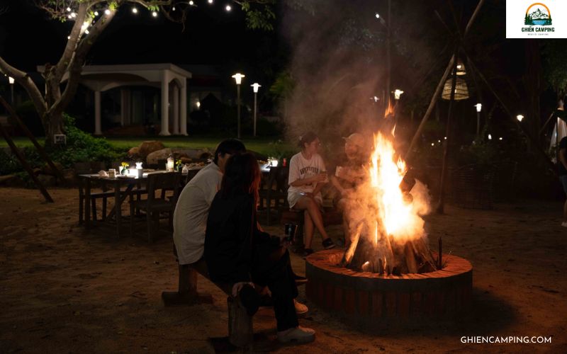 Cắm trại bên ánh lửa bập bùng tại Pi Glamping Vũng Tàu