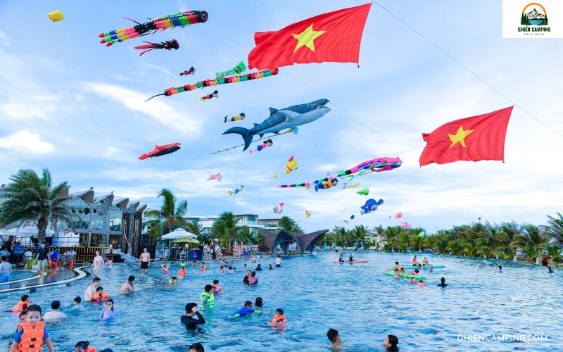 The Maris Glamping cung cấp hồ bơi vô cực và bãi biển riêng tư dành cho du khách