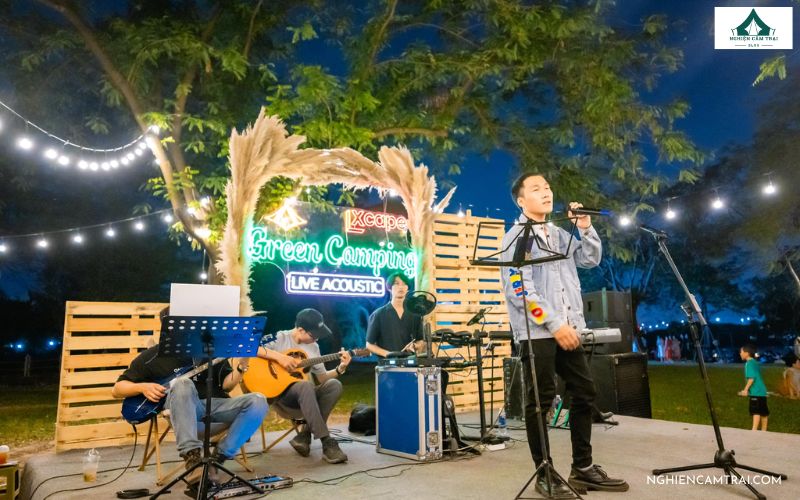 Cắm trại công viên Yên Sở: Hướng dẫn chi tiết từ A-Z 18 Tổ chức các chương trình ca nhạc sôi động