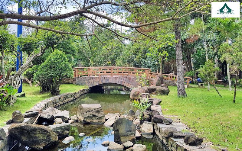 Công viên nước Phước Lộc Thọ