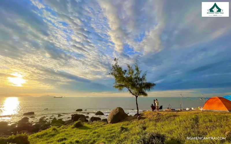 Top 5 địa điểm cắm trại Thanh Hóa cực chill không nên bỏ lỡ 10 Cắm trại ở Bãi Đông – Bán đảo Nghi Sơn