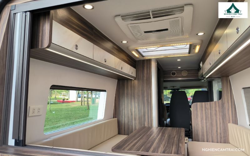 Xe camping là gì ? Top 3 xe camping được ưa chuộng nhất 16 Thuê xe cắm trại giá bao nhiêu?