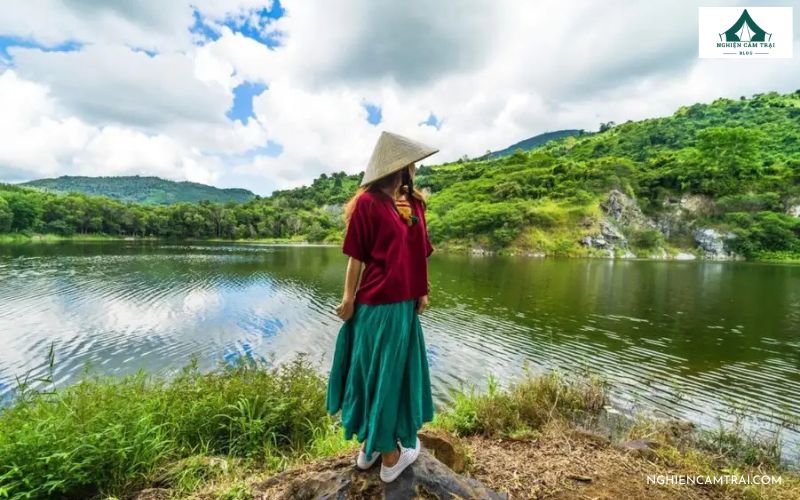 Trải nghiệm cắm trại Ma Thiên Lãnh hoang sơ giữa núi rừng Tây Ninh 11 Tham quan và check in tại Hồ Đá Tây Ninh khi cắm trại Ma Thiên Lãnh