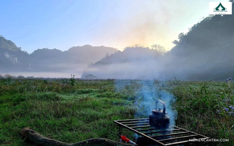 Trải nghiệm cắm trại tại thung lũng mận Nà Ka Mộc Châu 8 Đường di chuyển đến thung lũng mận Nà Ka khá khó đi