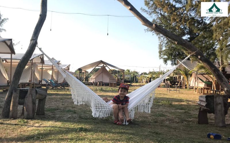Camping Eco Beach Cần Giờ có gì? Trải nghiệm thực tế từ A–Z 14 Camping Eco Beach Cần Giờ cung cấp nhiều dịch vụ để bạn lựa chọn
