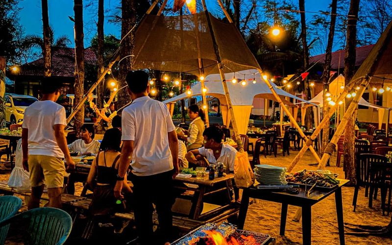 Review Hodota Resort Bình Châu & Glamping ven biển từ A - Z 14 Đốt lửa trại và BBQ ngoài trời