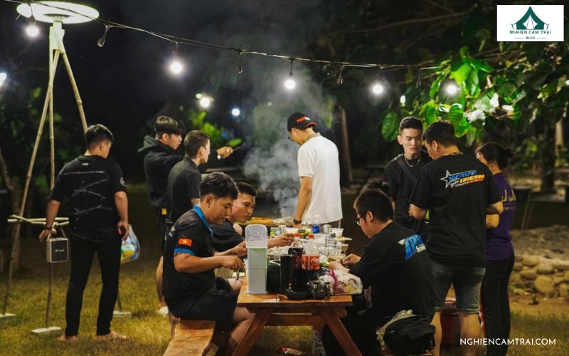 Tổ chức tiệc BBQ ngoài trời khi camping La Ngâu Bình Thuận