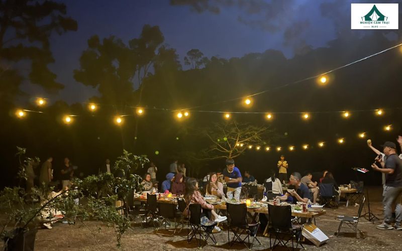 Rừng Lá Phong Camping: Điểm cắm trại thú vị giữa lòng Đà Lạt 12 Tổ chức tiệc BBQ ngoài trời cùng gia đình, bạn bè