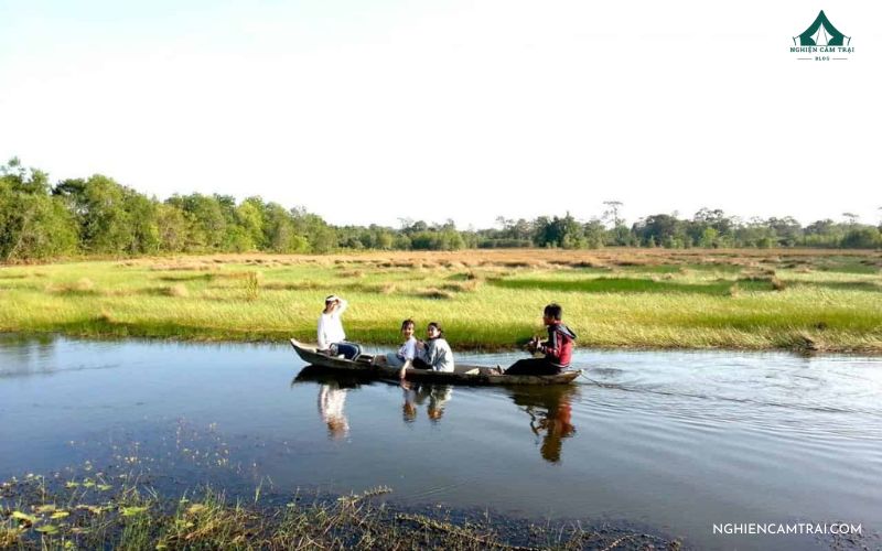 Vườn quốc gia Lò Gò Xa Mát - Hành trình camping đầy hoang sơ 15 Đến với Vườn quốc gia Lò Gò Xa Mát du khách sẽ có dịp dạo chơi suối Đa Ha