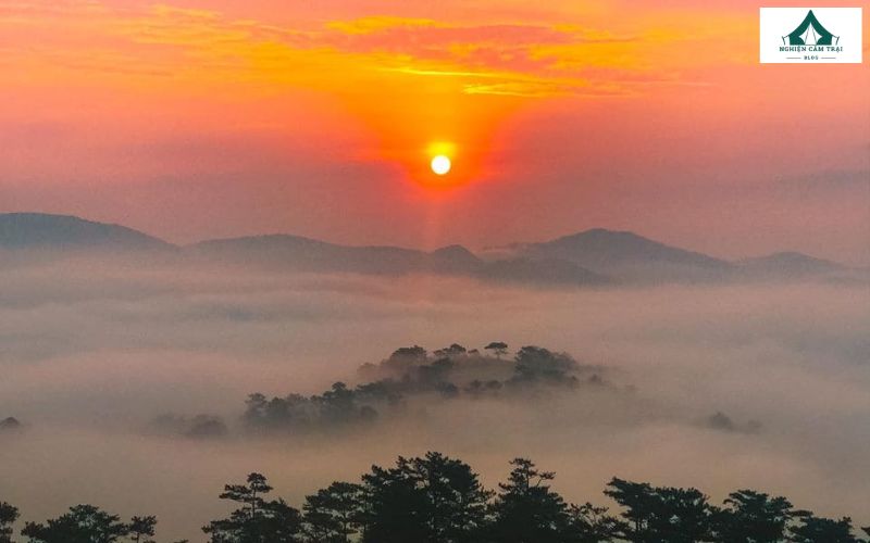 Thời điểm vàng để cắm trại tại Đồi Đa Phú là vào mùa khô từ tháng 11 - 4