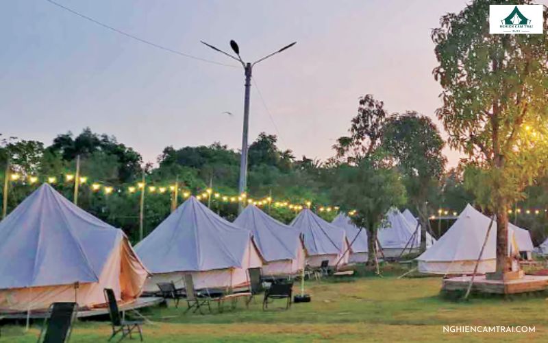 Top địa điểm cắm trại ven sông Sài Gòn đẹp và lý tưởng nhất 8 Vietgangz Glamping mang đến không gian glamping đẳng cấp với những lều trại hiện đại