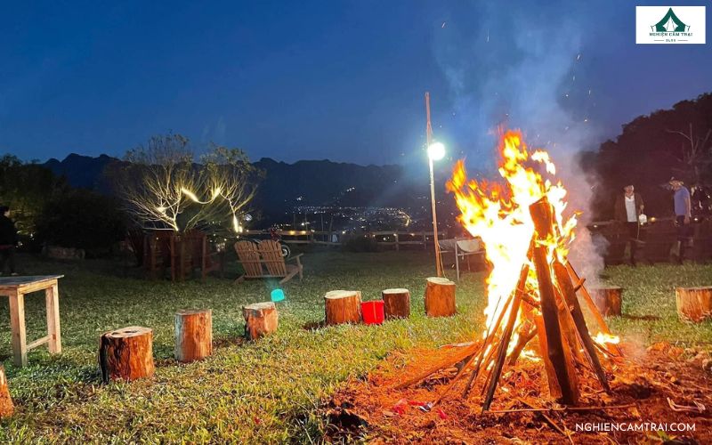 Camping Đồi Mây Mộc Châu - Điểm cắm trại trên đỉnh đồi Mộc Châu 17 Ấm áp bên lửa trại giữa núi rừng