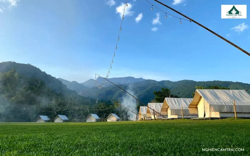 10+ khu glamping Đà Nẵng view đẹp, siêu chill 2026 21 khuôn viên khu glamping Làng Mê
