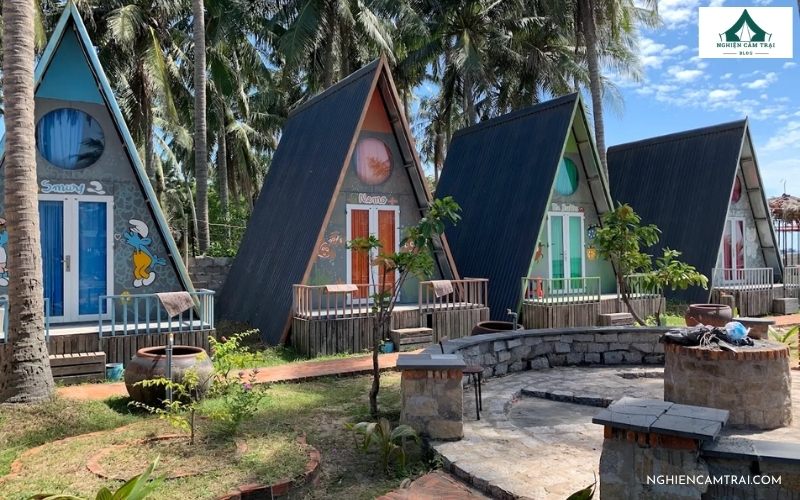 Top 8 Glamping Phan Thiết view biển đáng trải nghiệm nhất 16 LU Glamping – Beach Bar & Camp là khu glamping ở Phan Thiết có thiết kế nhà gỗ với đầy đủ tiện nghi bên trong