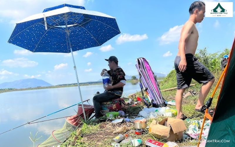 Review trải nghiệm cắm trại hồ Đá Đen cực chill tại Vũng Tàu 12 Câu cá thư giãn tại Hồ Đá Đen