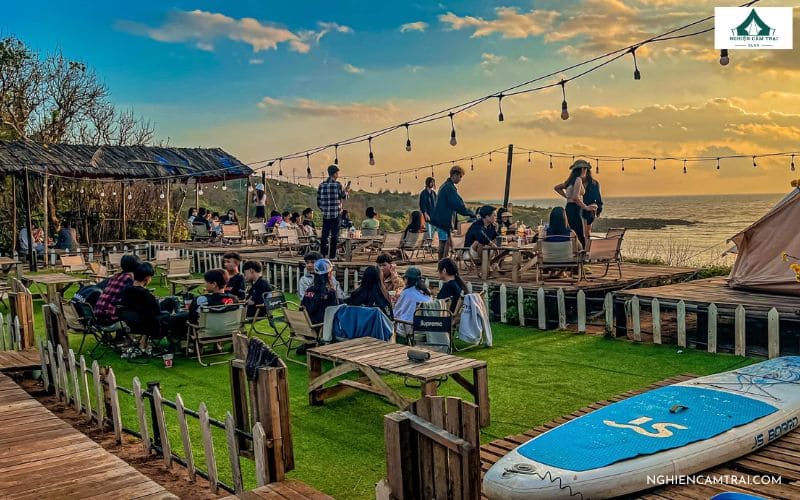 Glamping VFram: Điểm đến “trốn phố” chill ở đảo Phú Quý 11 Thời điểm cắm trại ở Glamping VFram lý tưởng