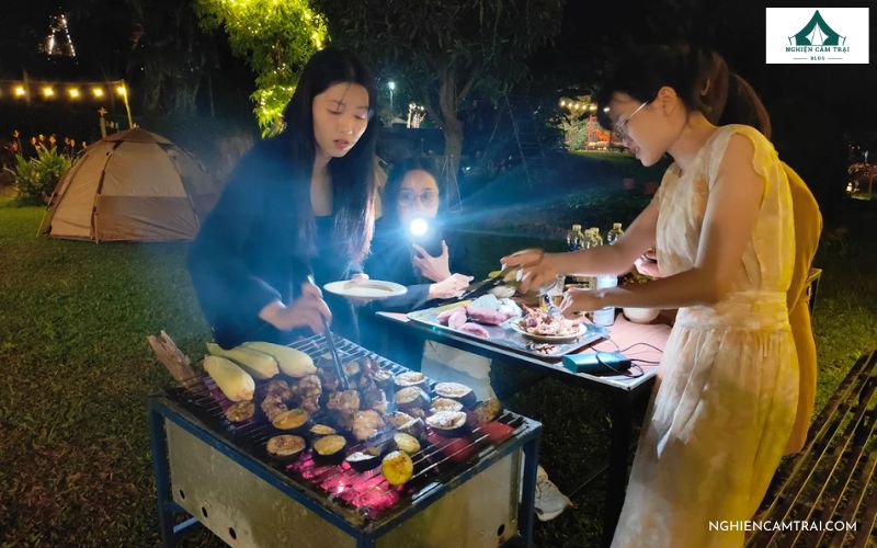 Review Gò Dậy Glamping – Khu cắm trại xanh mát tại Đà Nẵng 9 Tiệc BBQ ngoài trời hấp dẫn tại Gò Dậy