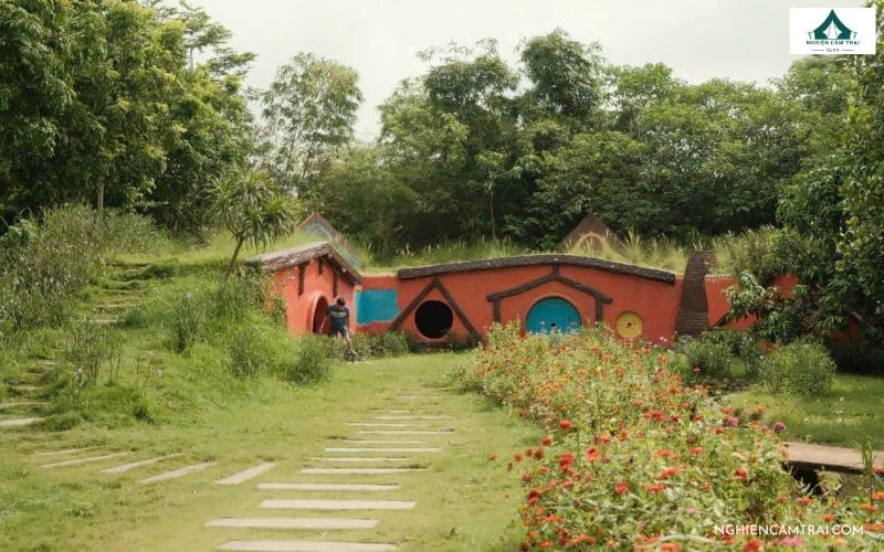 Giá dịch vụ lưu trú qua đêm tại Treefarm Coffee & Glamping