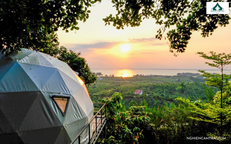 khu lều ở Tropical EGlamping view hồ Trị An