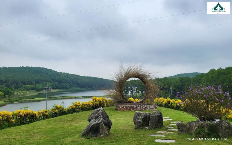 Cắm Trại Sân Golf Tràng An