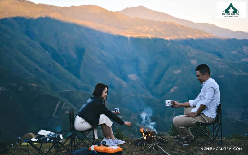 Đừng bỏ qua trải nghiệm nướng BBQ và ngắm sao đêm khi cắm trại Tà Xùa