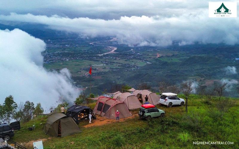 Cắm trại giữa rừng mây tại Lau Camping
