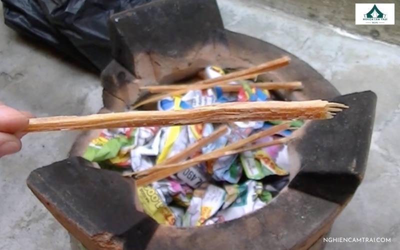 Cách nhóm than cháy nhanh tích tắc cho mọi loại than 9 cach nhom than 3