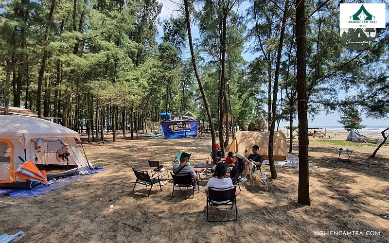 Cắm trại và tận hưởng không khí biển tại Hải Lĩnh