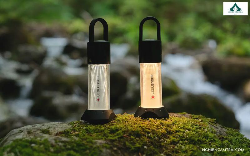 đèn pin cắm trại
