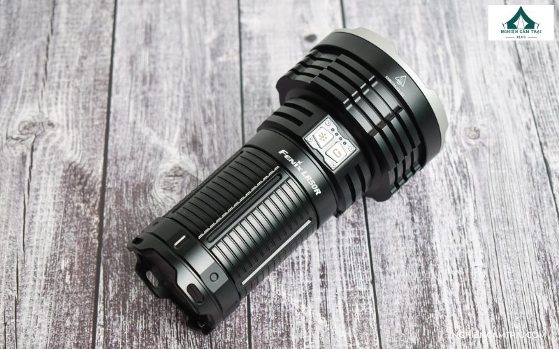 Đèn pin siêu sáng Fenix LR50R