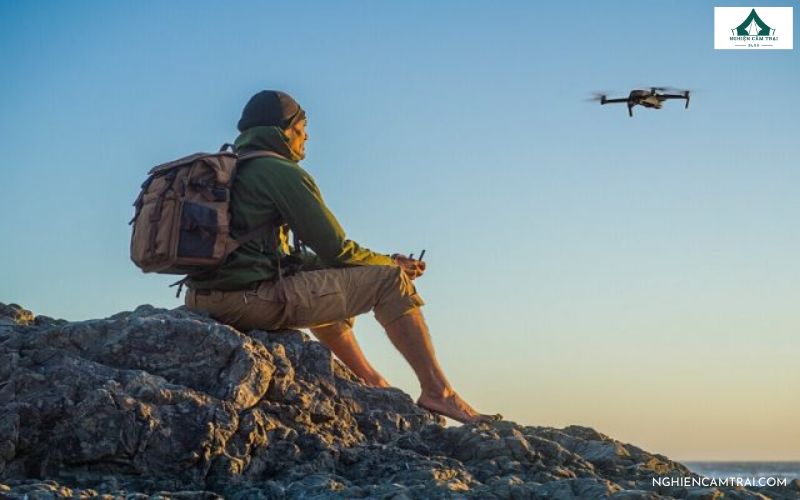 Flycam là gì? Lý do dân mê xê dịch không thể thiếu 8 Tại sao du lịch cắm trại cần phải có flycam?