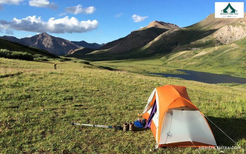 Hướng gió ảnh hưởng đến cắm trại