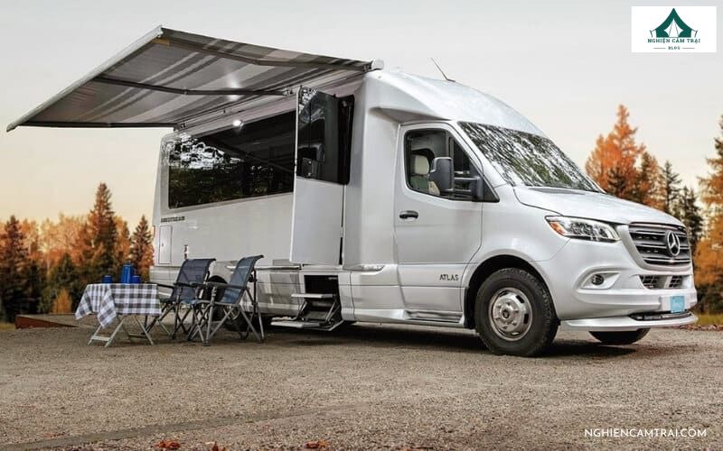 Xe RV là viết tắt của Recreational Vehicle, là xe phục vụ cho mục đích nghỉ dưỡng và giải trí