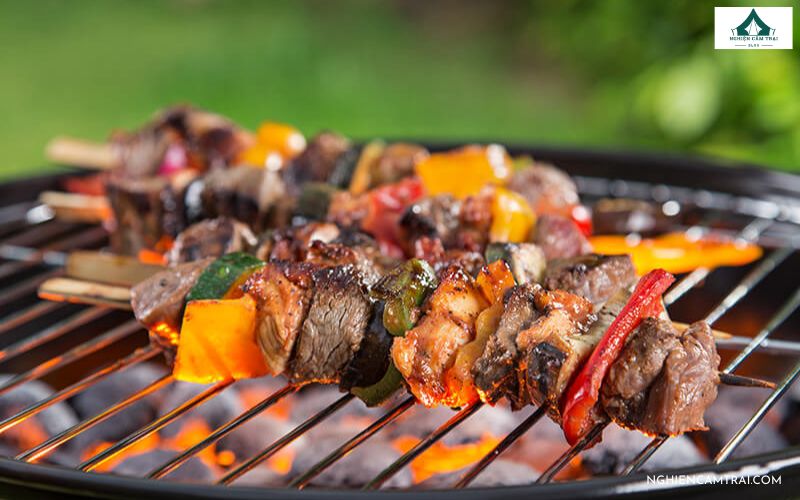 Lưu ý khi chuẩn bị các món nướng dã ngoại cho chuyến đi ngoài trời an toàn và tiện lợi