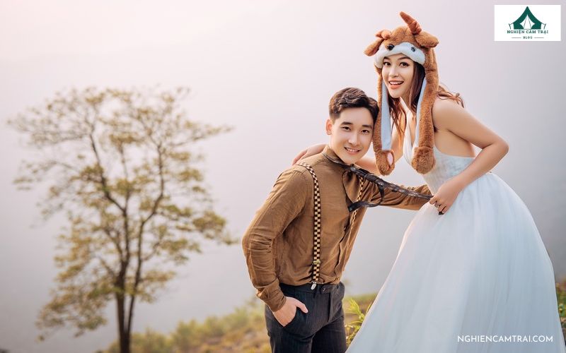 10+ kiểu tạo dáng chụp ảnh cưới dã ngoại đẹp tự nhiên, siêu lãng mạn 24 Trang phục phù hợp khi cô dâu chú rể chụp ảnh cưới dã ngoại