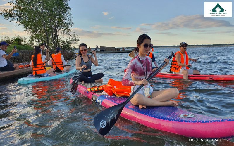 Chèo SUP mang đến những lợi ích gì?