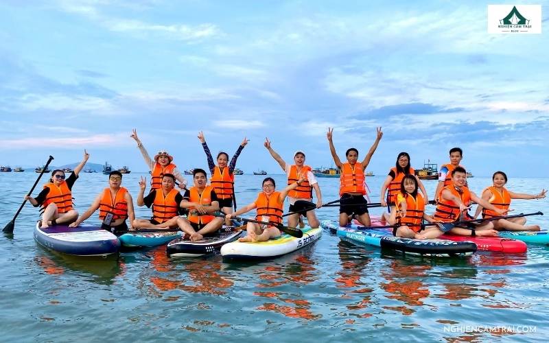 trang bị áo phao khi đi chèo sup
