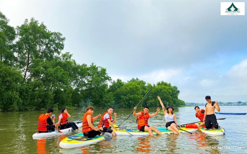 Giữ khoảng cách an toàn