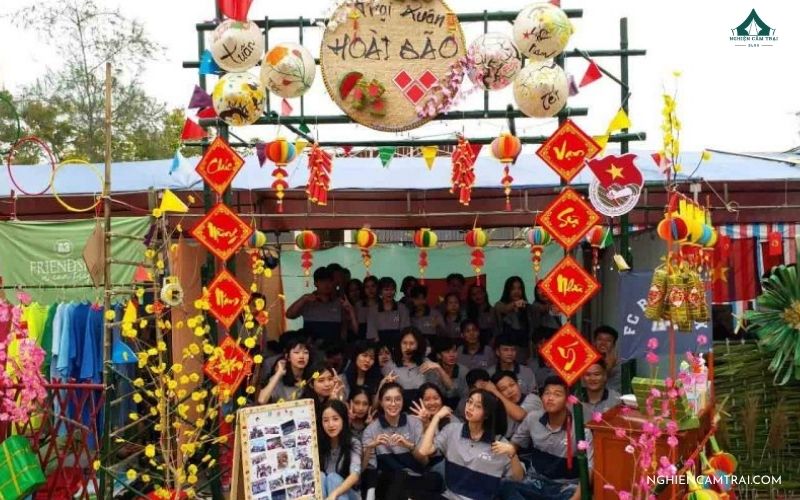 Câu đối cổng trại hay nên chọn như thế nào cho phù hợp với hội trại