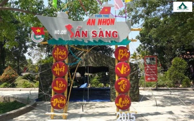 Tổng hợp 50+ mẫu cổng trại đơn giản đẹp, dễ làm, chi phí thấp 56 Cổng trại đơn giản theo chủ đề rừng