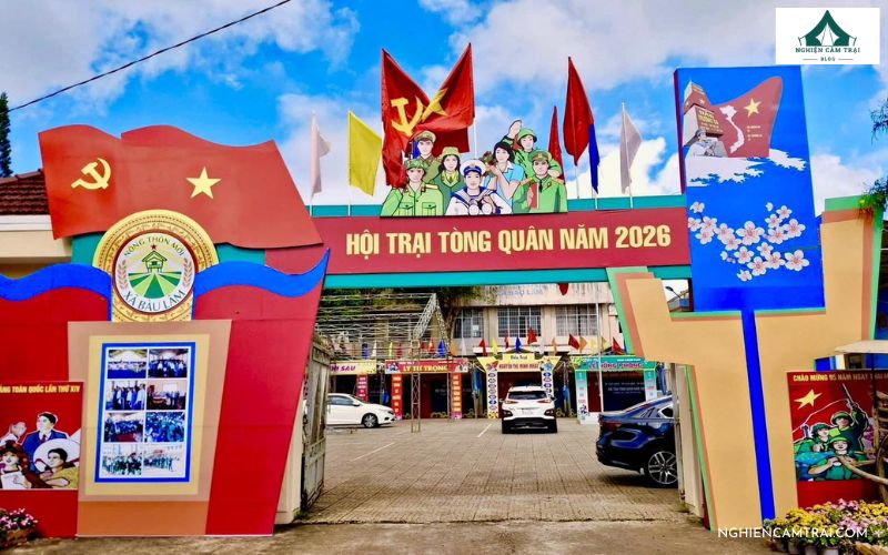 cổng trại tòng quân